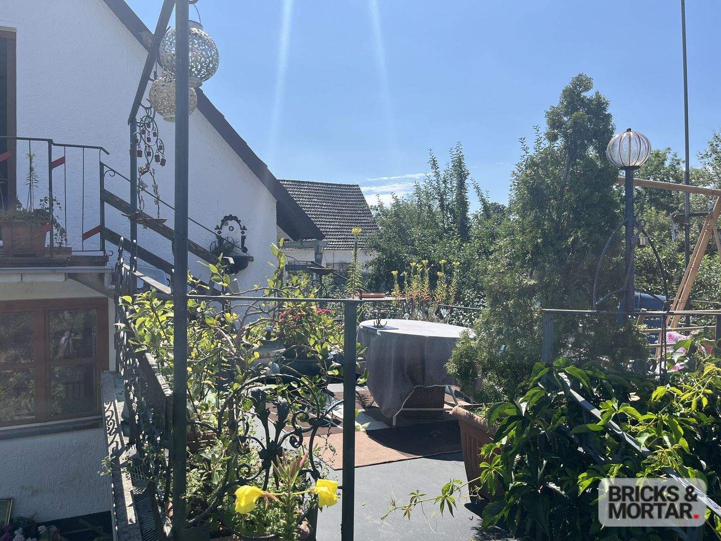 Immobilie in Buttenwiesen - Komplettes Doppelhaus - eine Haushälfte zum Gestalten, eine mit zuverlässiger Mieterin - Bild 18