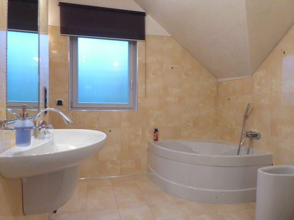 Immobilie in Kalbach - Charmantes Einfamilienhaus mit sonniger Terrasse und Einliegerwohnung! - Bild 4