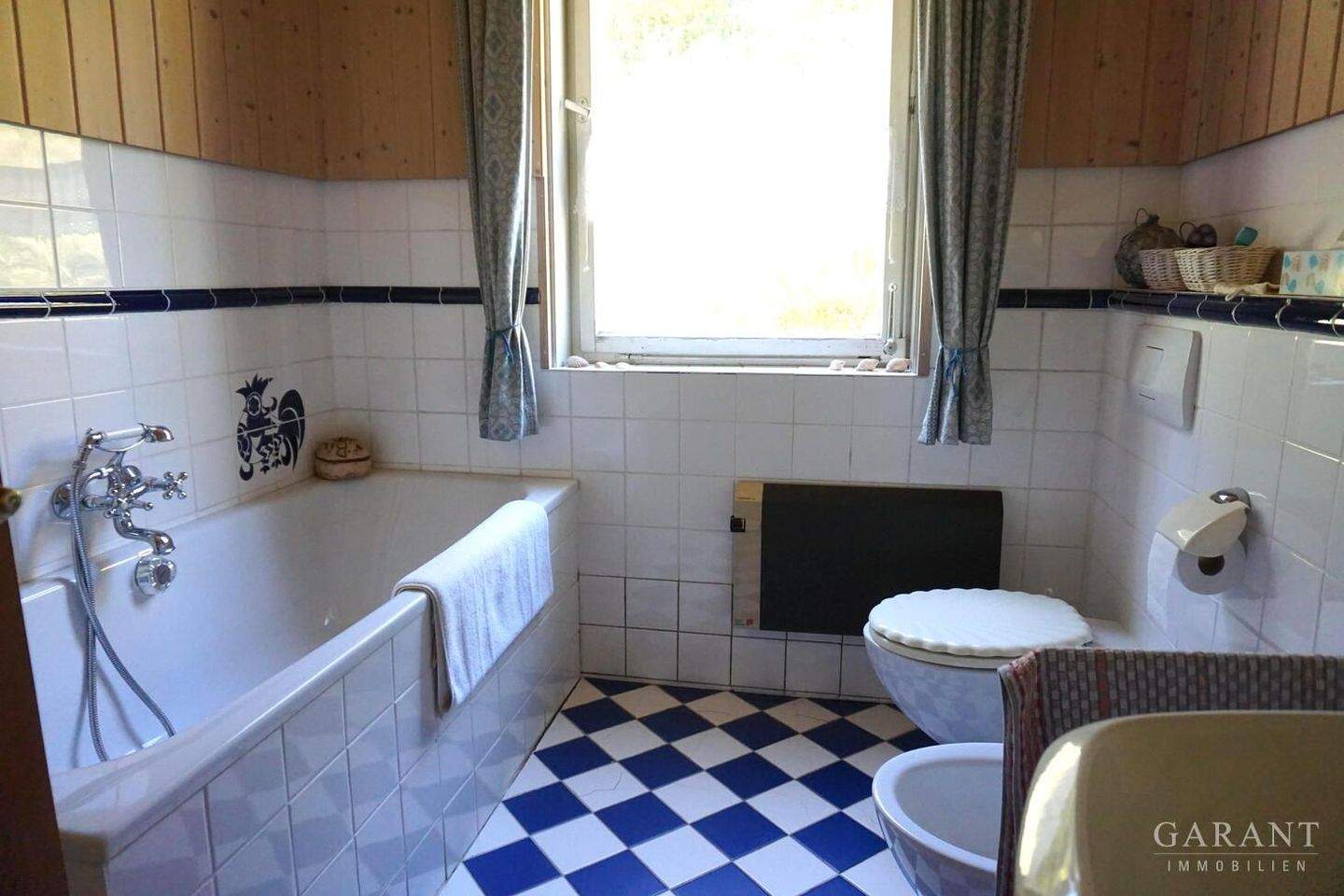 Immobilie in Loßburg - Charmante Erdgeschoss-Wohnung in idyllischer Alleinlage mit Terrasse und Gartenanteil - Bild 5