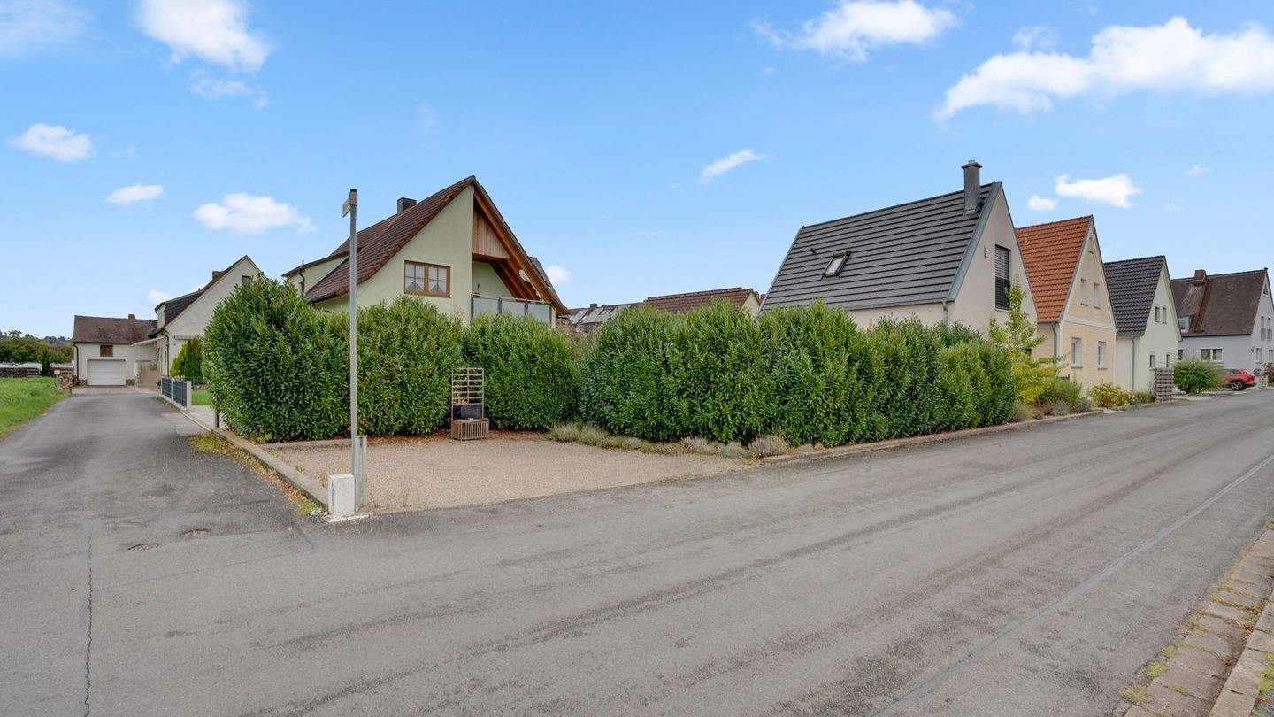 Immobilie in Viereth-Trunstadt - Anbau aus 2014! Zweifamilienhaus mit flexiblen Nutzungsmöglichkeiten und toller Aufteilung - Bild 16