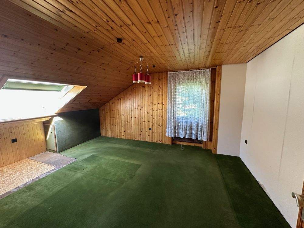 Immobilie in Helsa - Attraktives Einfamilienhaus mit Einliegerwohnung , Garage und Wintergarten in ruhiger Lage von Helsa - Bild 13