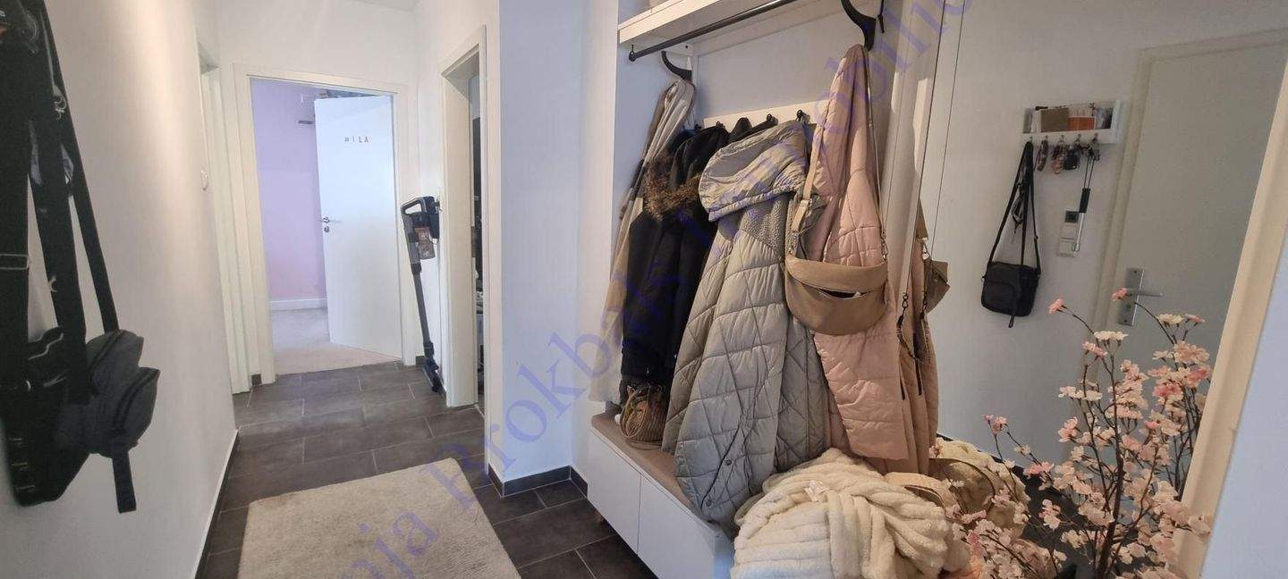 Immobilie in Harsewinkel - Zweifamilienhaus mit ausgebautem DG und mit 3 Garagen in Harsewinkel, provisionsfrei für Käufer - Bild 3