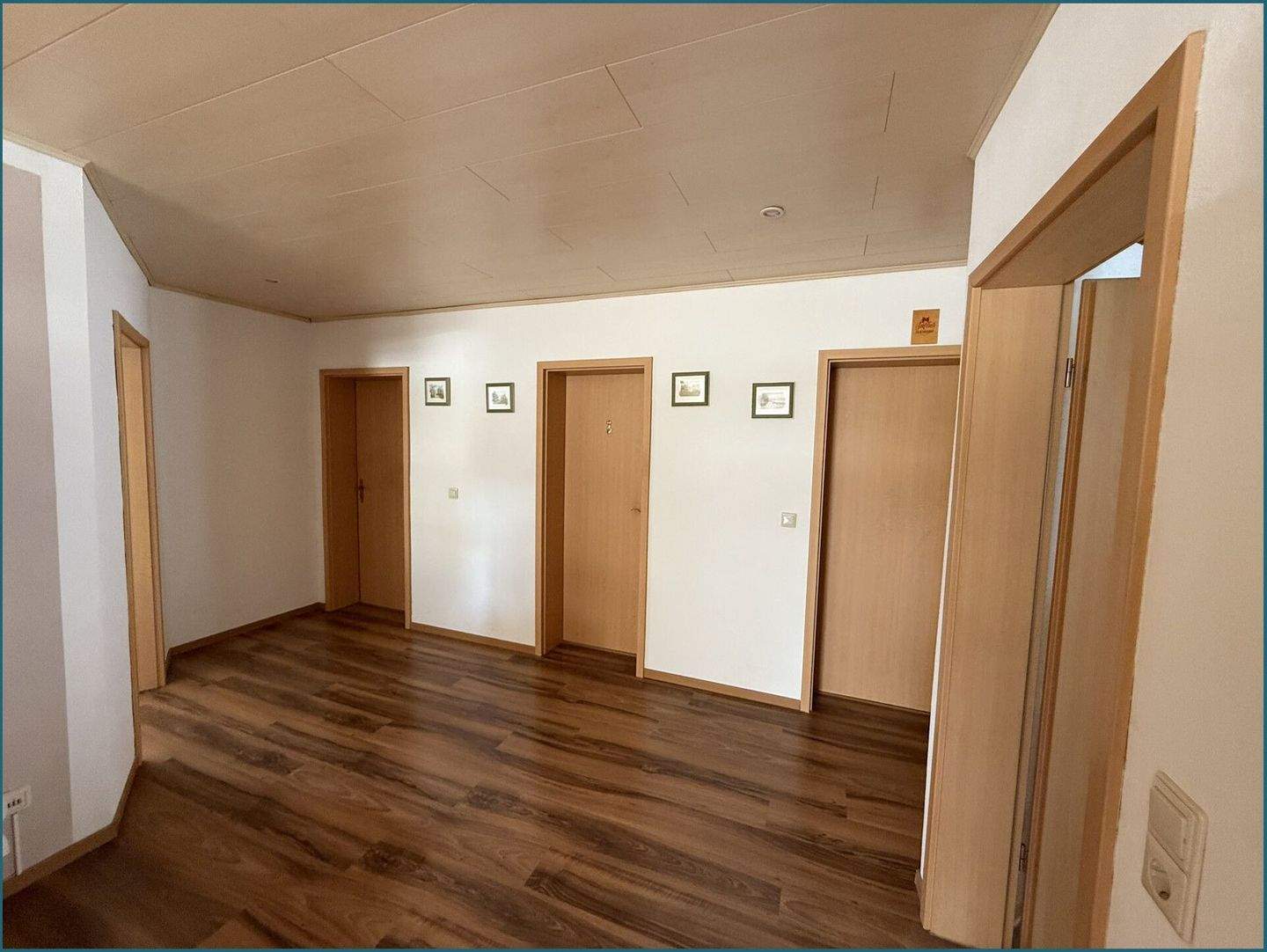 Immobilie in Borna - Geräumiges Ein-/Zweifamilienhaus in Borna mit vielen Möglichkeiten - Bild 11