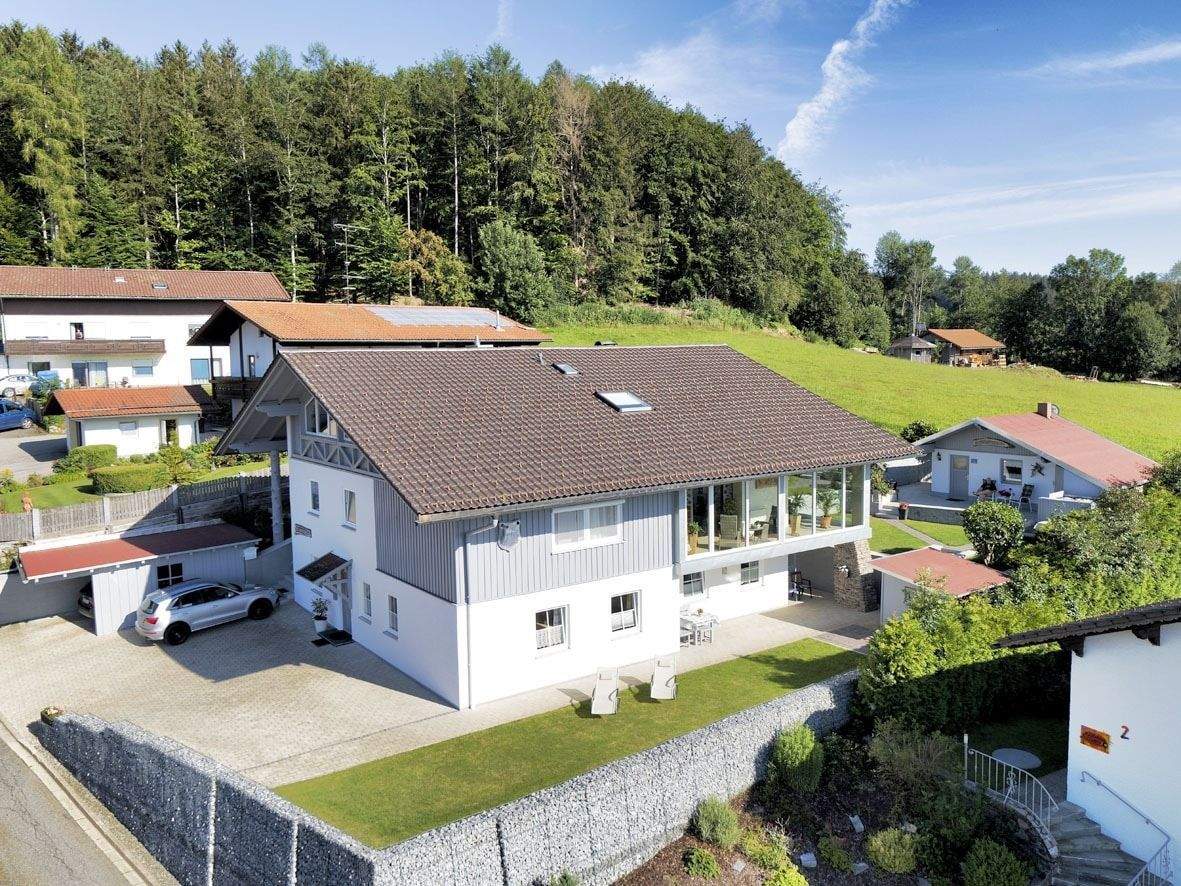 Immobilie in Bodenmais - Top gepflegtes Wohnhaus mit Ferienwohnungen in Aussichtslage in Bodenmais - Bild 5