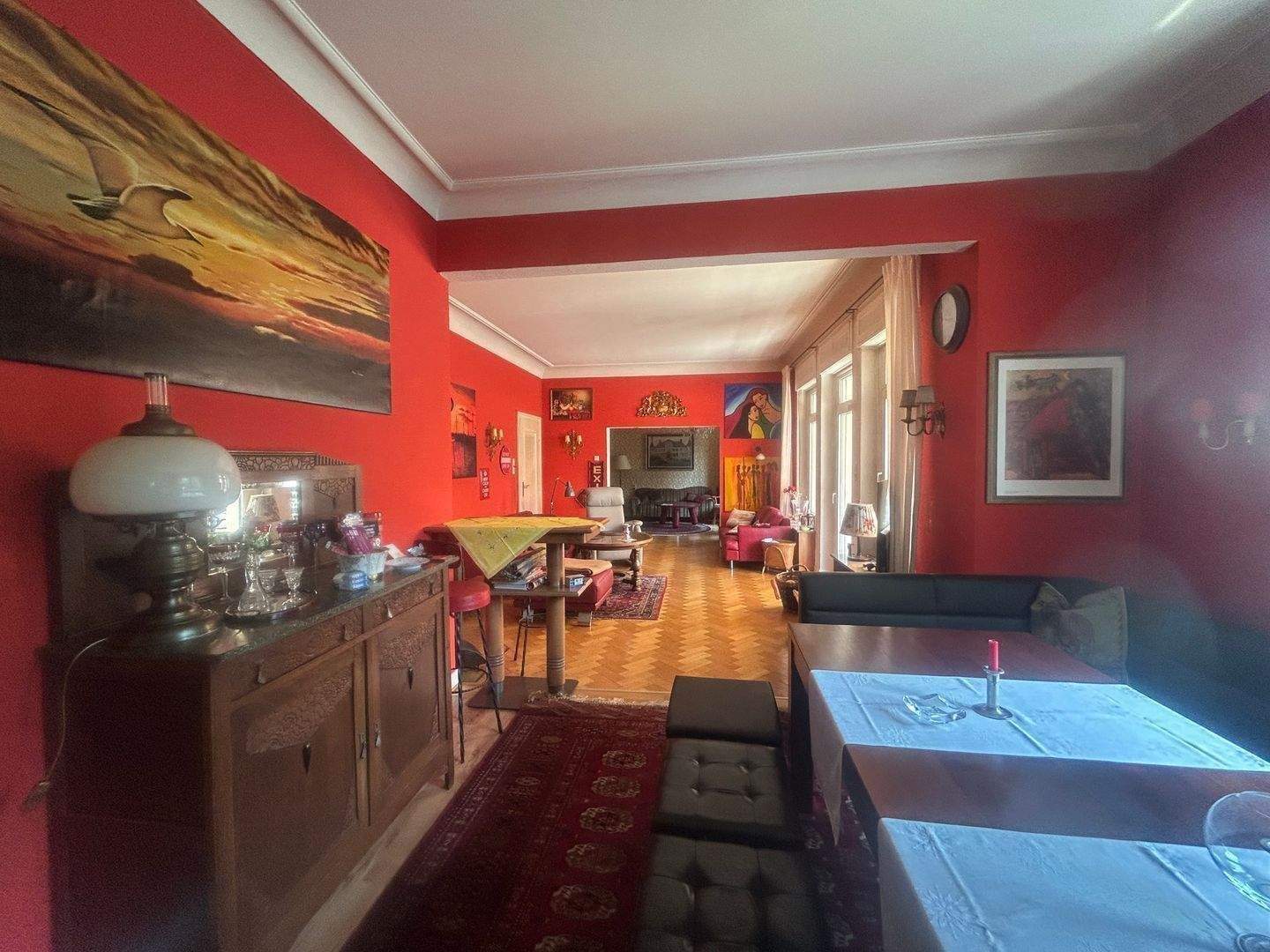 Immobilie in Lüdenscheid - Stilvolles Zweifamilienvilla mit Balkonen, Sauna, Kellerbar & Doppelcarport – auf großem Grundstück mit privater Zufahrt... - Bild 12