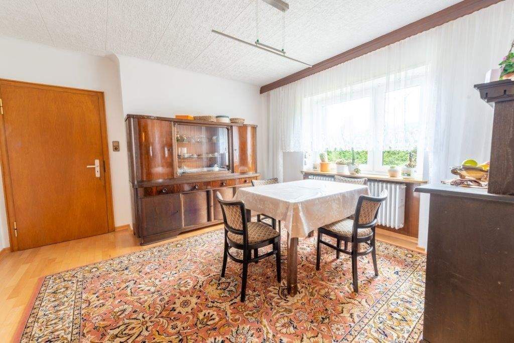 Immobilie in Losheim am See - Die Schachenstraße 14 in Losheim am See kann zum 3-Familienhaus für Sanierer und Pferdefans werden - Bild 12