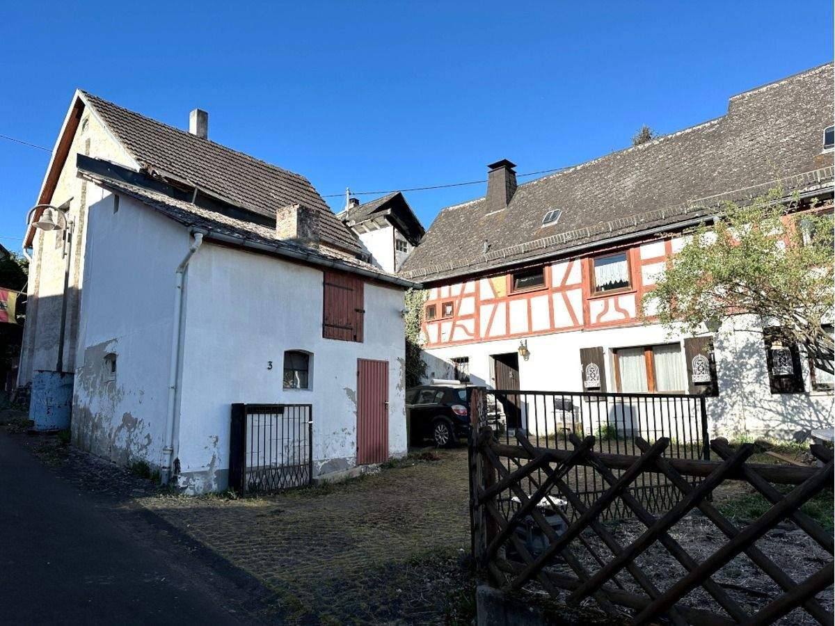 Immobilie in Berzhahn - Von IPC: Bauernhaus in Berzhahn, ideal für zwei Generationen - Bild 1