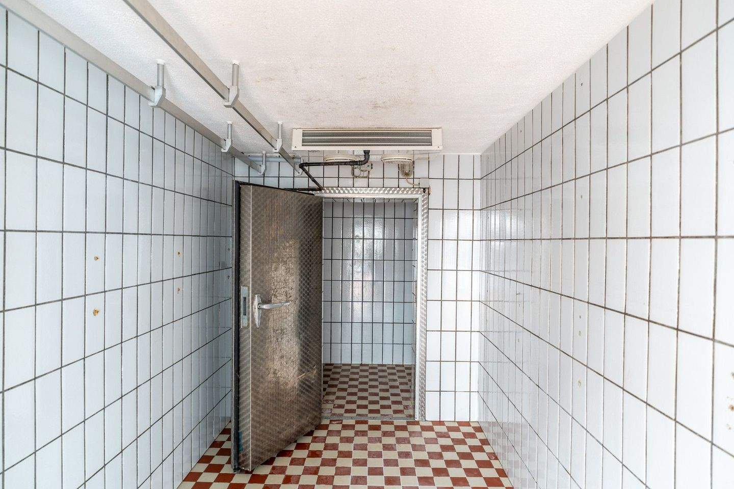 Immobilie in Hellenthal - Einzigartiges Anwesen - großzügiges Wohn- & Geschäftshaus in Hellenthal. *provisionsfrei* - Bild 9