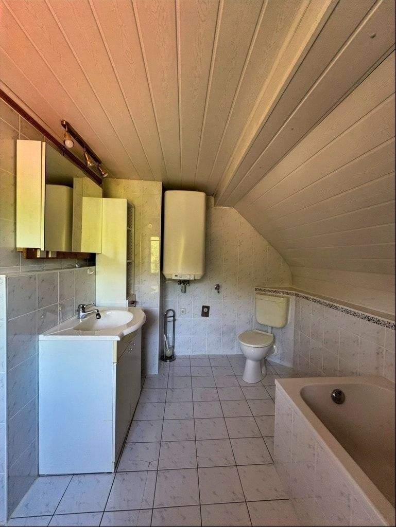 Immobilie in Saldenburg - Gepflegte Dachgeschosswohnung mit Charme – 2,5 Zimmer in Saldenburg/ Nähe Tittling! - Bild 7