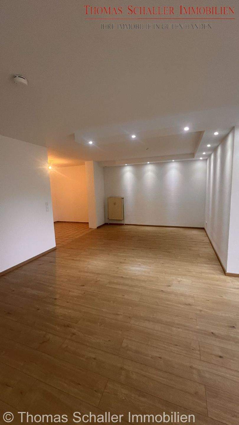 Immobilie in Hemhofen - Schöne 2-Zimmer-Wohnung in Hemhofen bei Erlangen - Großer Wohnraum mit Studiocharakter - Bild 6