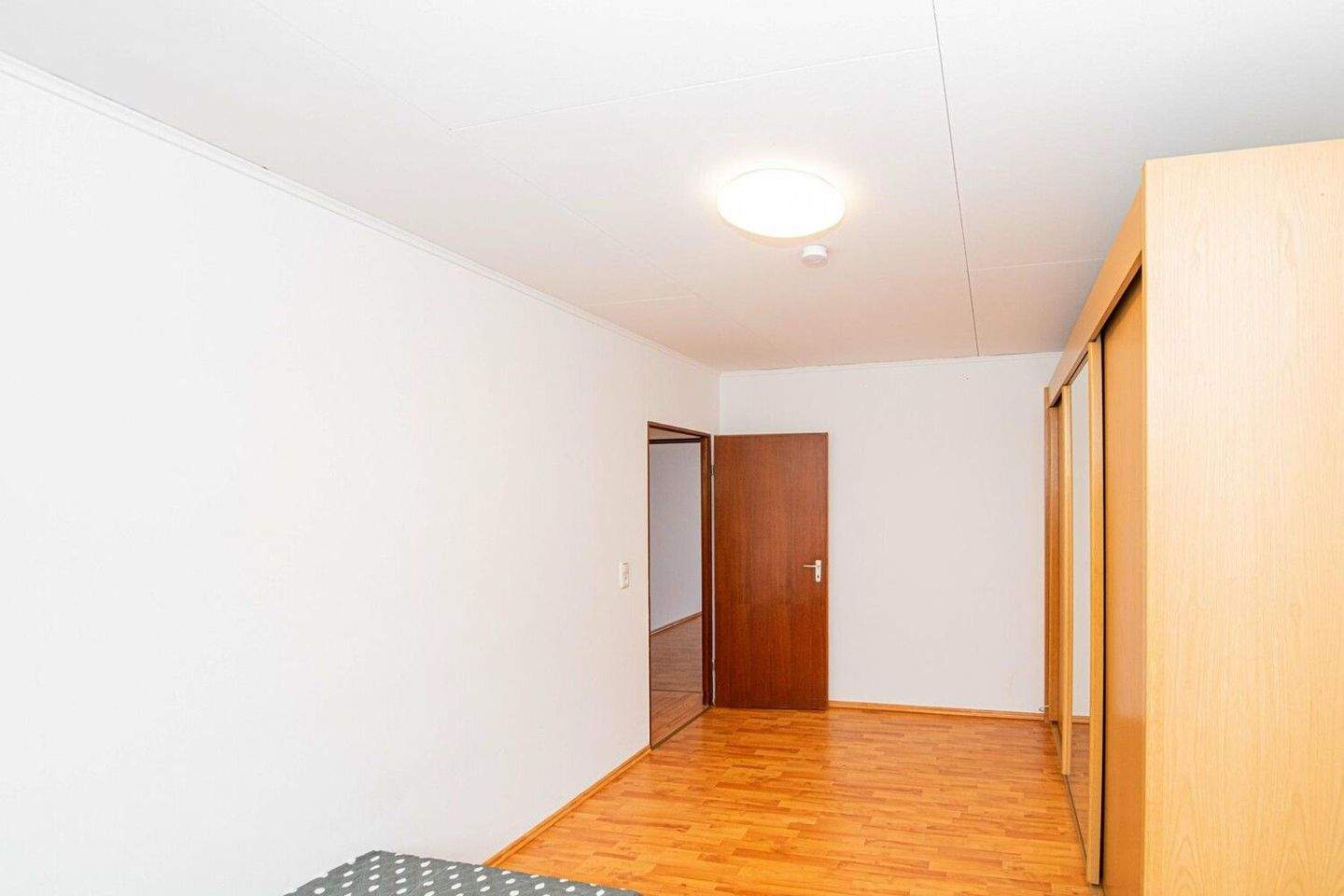 Immobilie in Furth im Wald - Familienfreundliches Einfamilienhaus mit offenem Wintergarten und herrlicher Gartenanlage - Bild 26