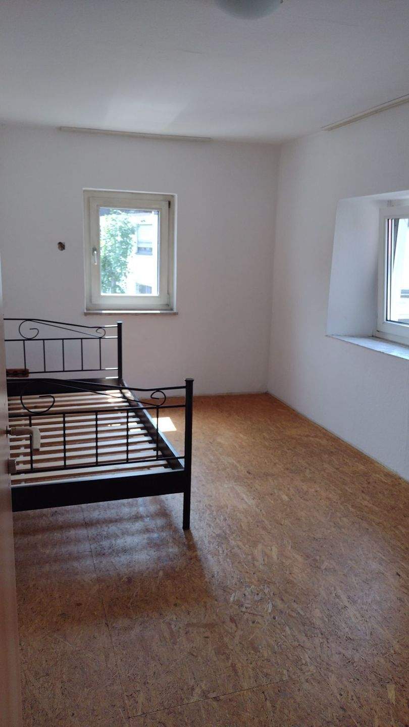 Immobilie in Mögglingen - Mögglingen: Zentrales Wohn- u. Geschäftshaus, ideal für Anleger, Gründer, Familien mit Platzbedarf! - Bild 11