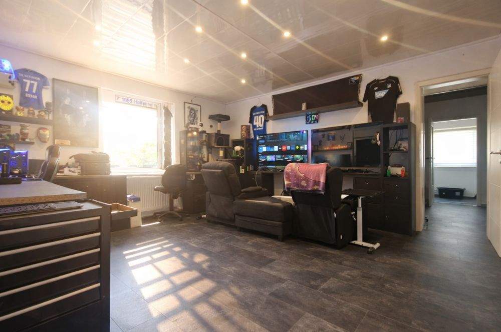 Immobilie in Neckarzimmern - GLOBAL INVEST SINSHEIM | Freistehende Stadtvilla mit einem 780m² großen Gartengrundstück und Doppelgarage - Bild 11