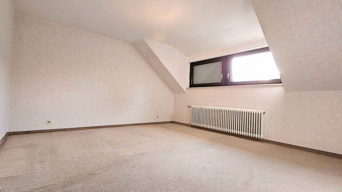 Immobilie in Bullay - Sehr gepflegtes Einfamilienhaus mit Garage, Garten und Balkon in Bullay/Mosel - Bild 20