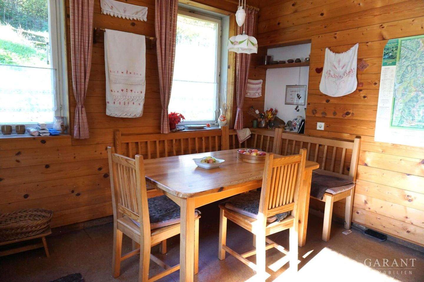 Immobilie in Loßburg - Charmante Erdgeschoss-Wohnung in idyllischer Alleinlage mit Terrasse und Gartenanteil - Bild 0