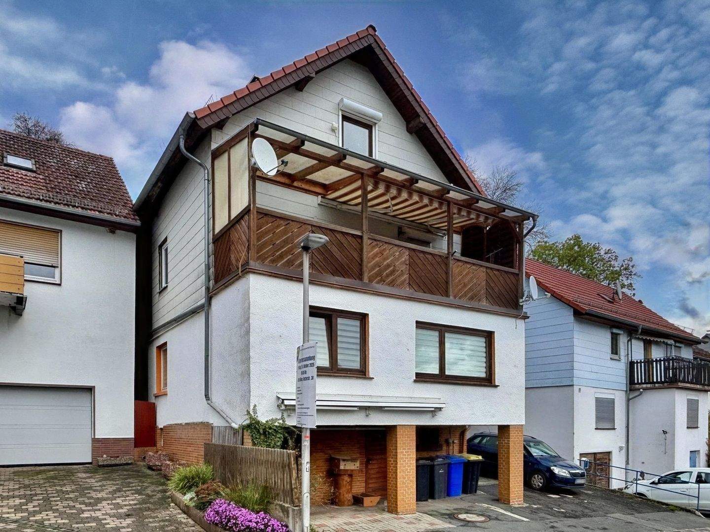 Immobilie in Edertal - Gemütliches Zweifamilienhaus im Edertal - vielseitig nutzbar und gepflegt - Bild 1