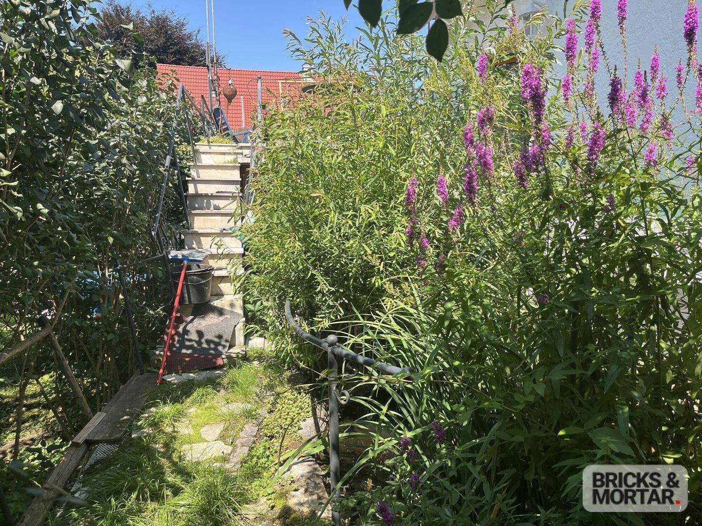 Immobilie in Buttenwiesen - Komplettes Doppelhaus - eine Haushälfte zum Gestalten, eine mit zuverlässiger Mieterin - Bild 16