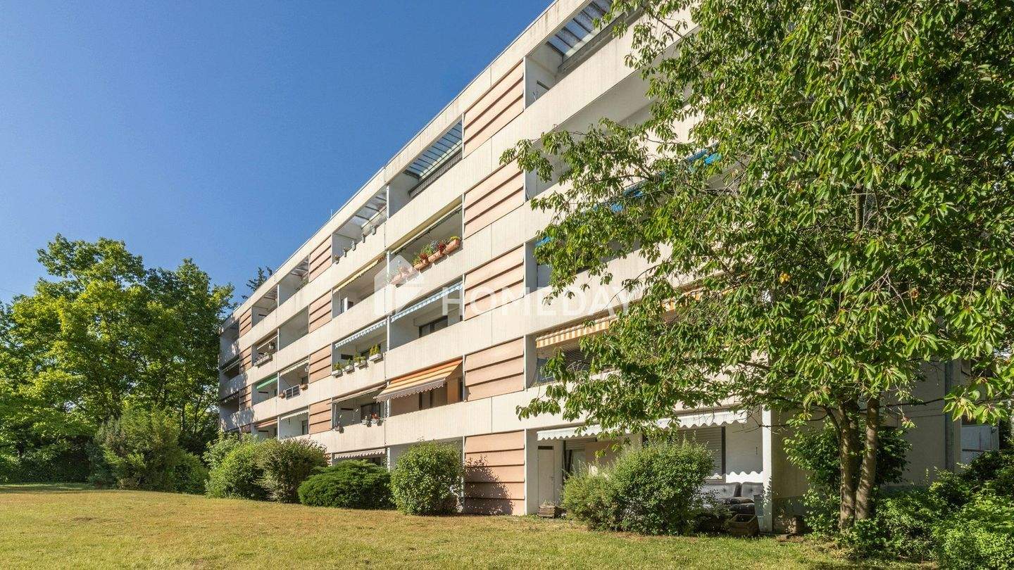 Immobilie in Schwalbach - Gepflegte 2-Zimmer-Erdgeschosswohnung mit Terrasse in begehrter Lage von Schwalbach am Taunus - Bild 1