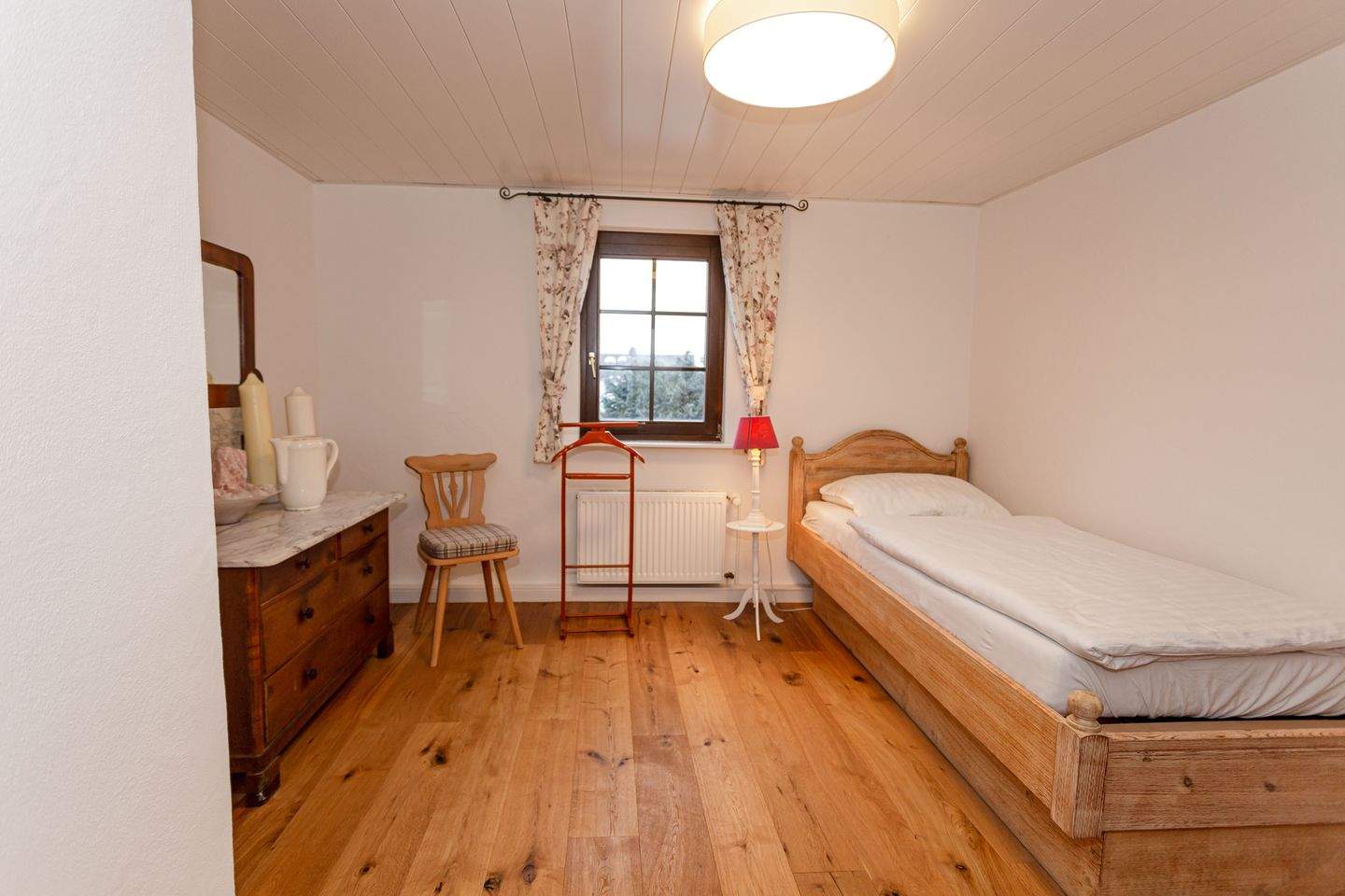 Immobilie in Mastershausen - Charmantes und modernisiertes Familienhaus mit Garge und Garten in Mastershausen, Nähe Kastellaun - Bild 10