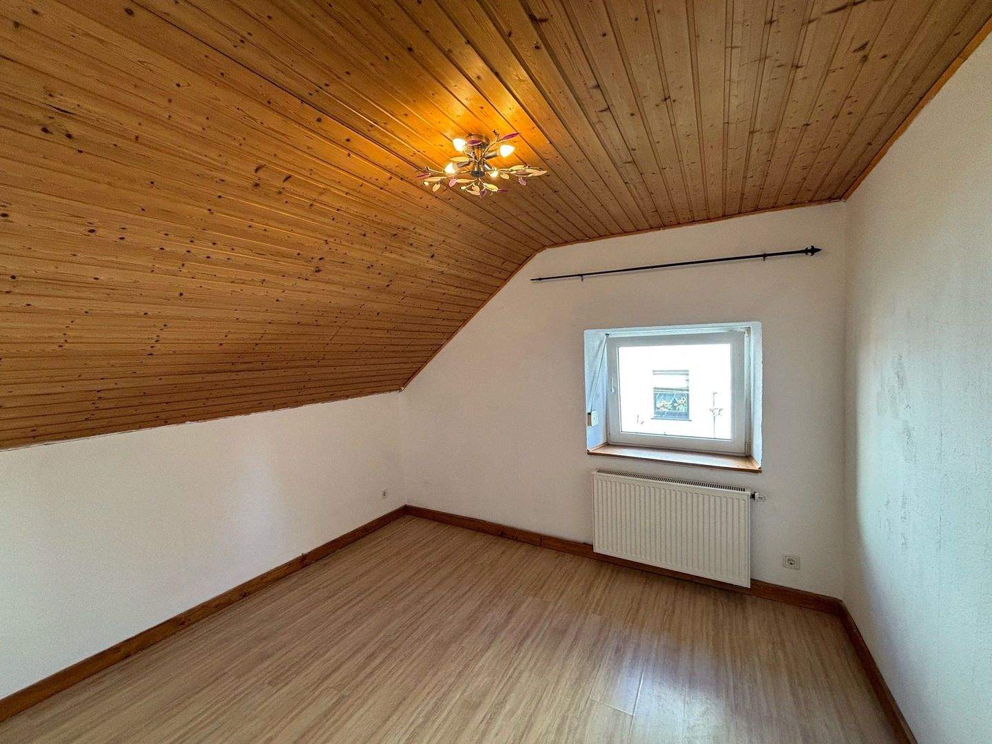 Immobilie in Thalfang - Freistehendes Einfamilienhaus in zentraler Ortslage - Bild 7