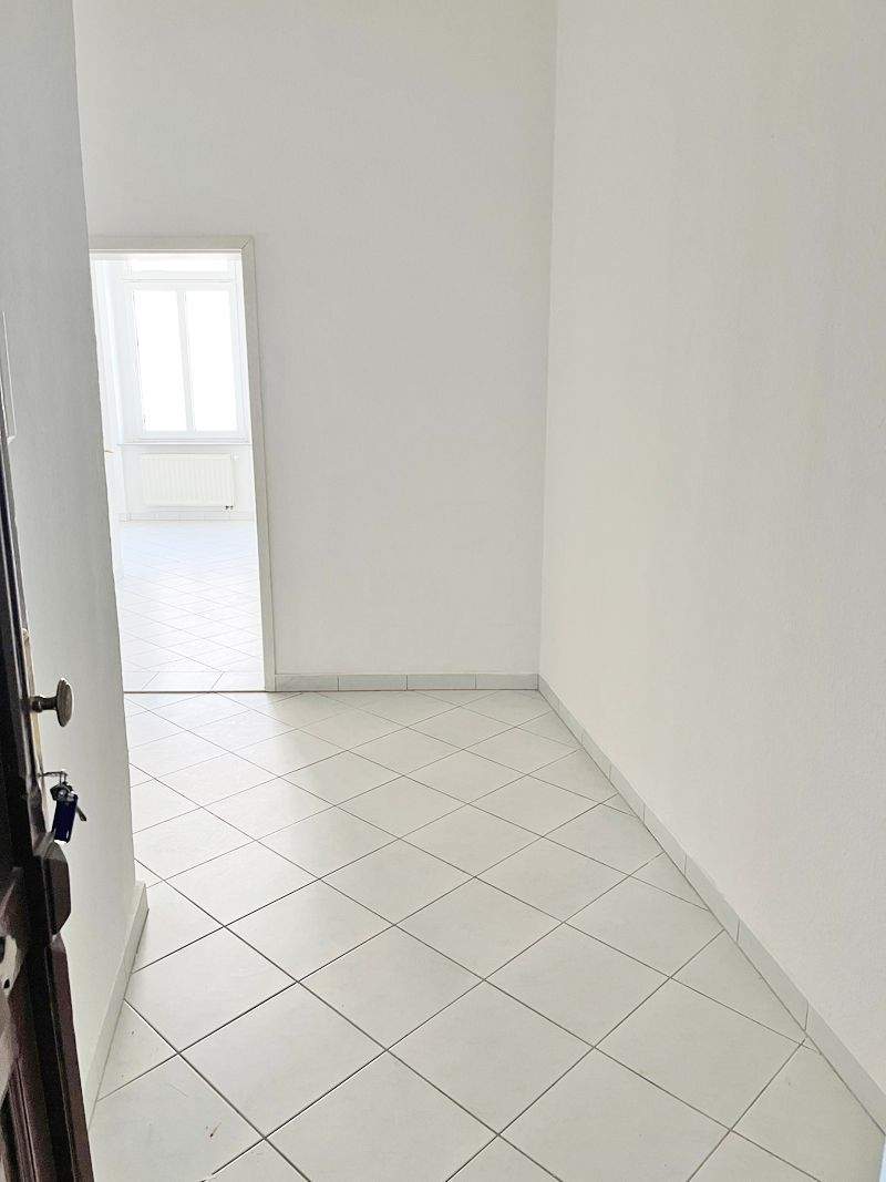 Immobilie in Döbeln - Charmante 3-Raum-Altbauwohnung am Park in Döbeln - Bild 3