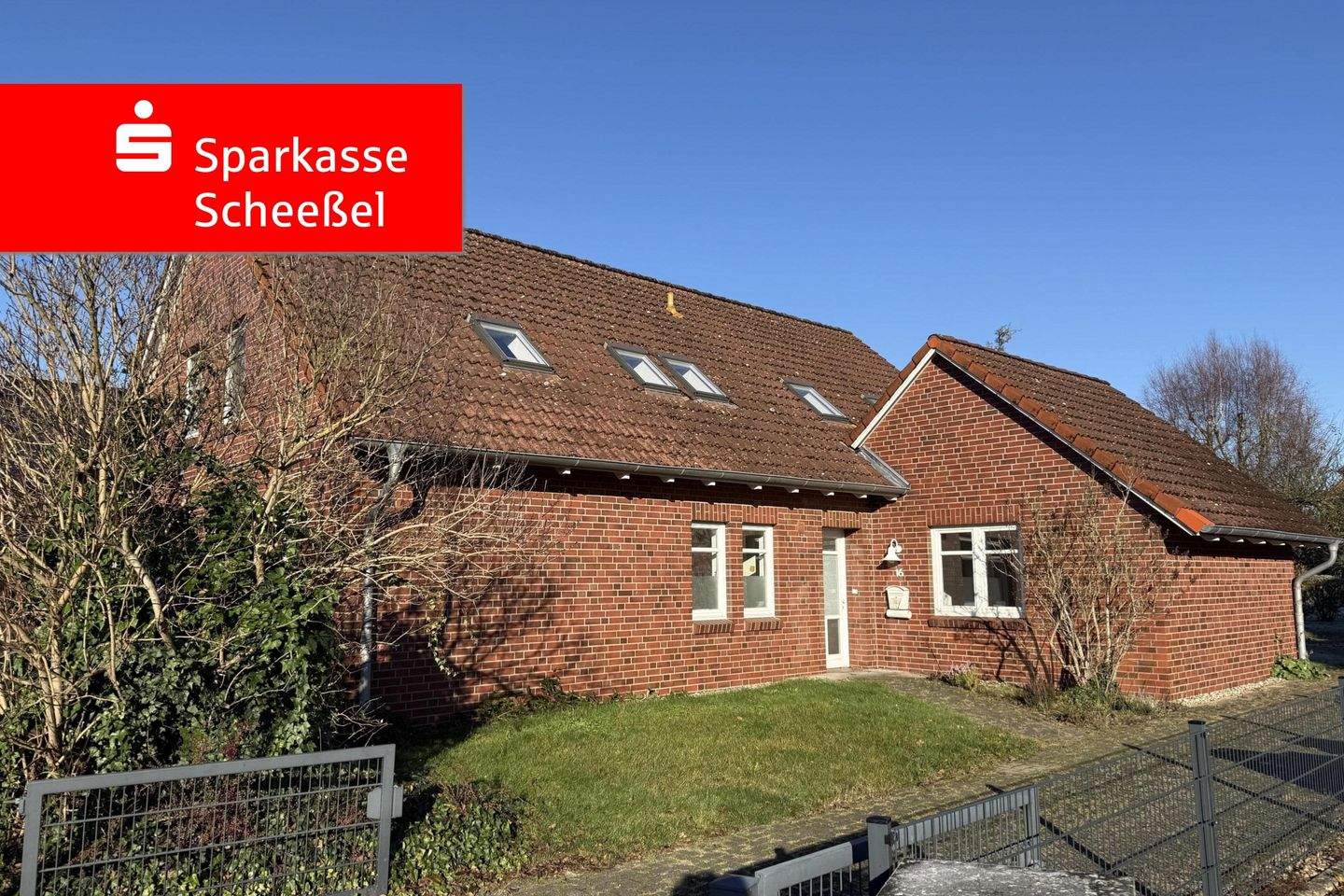 Immobilie in Scheeßel - Wohntraum in Scheeßel - Großzügiges Haus zum Wohlfühlen mit vielseitiger Nutzung - Bild 0