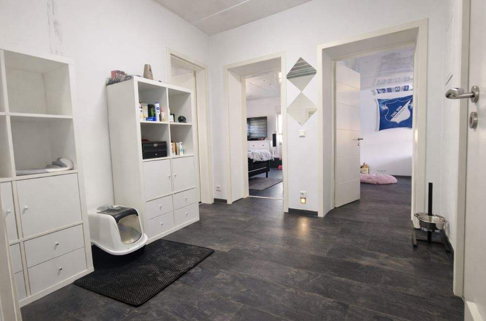 Immobilie in Neckarzimmern - GLOBAL INVEST SINSHEIM | Freistehende Stadtvilla mit einem 780m² großen Gartengrundstück und Doppelgarage - Bild 21