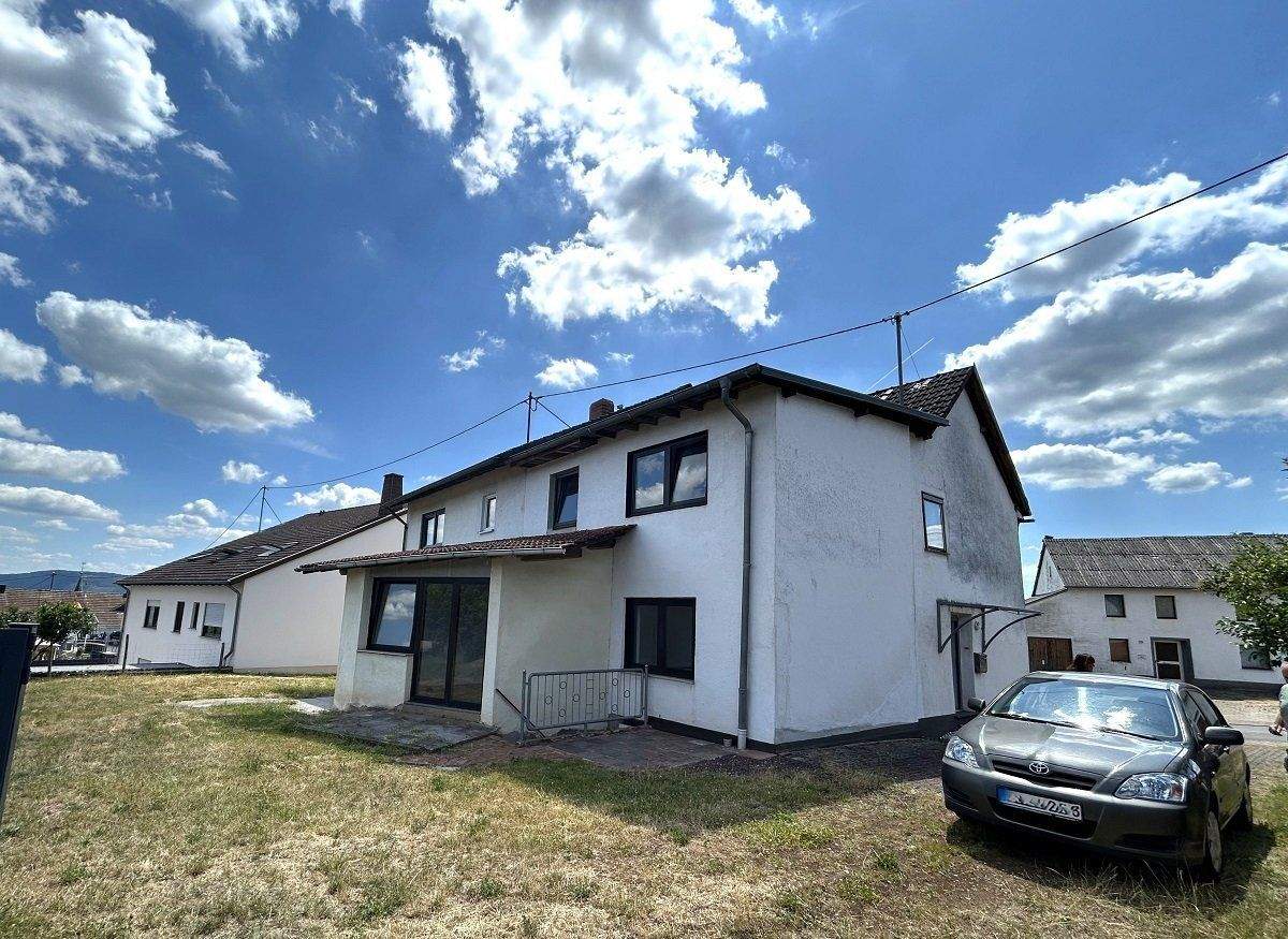 Immobilie in Altrich - zwei Wohnhäuser und rd. 20.000 qm Land direkt am Haus (Nähe zur Stadt Wittlich 5 km) - Bild 3